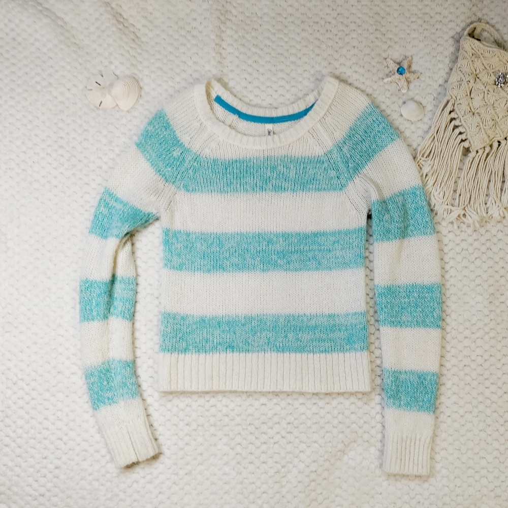 🏷️BUY 4 GET 1 FREE🏷️ Aeropostale Blue and White Striped Sweater